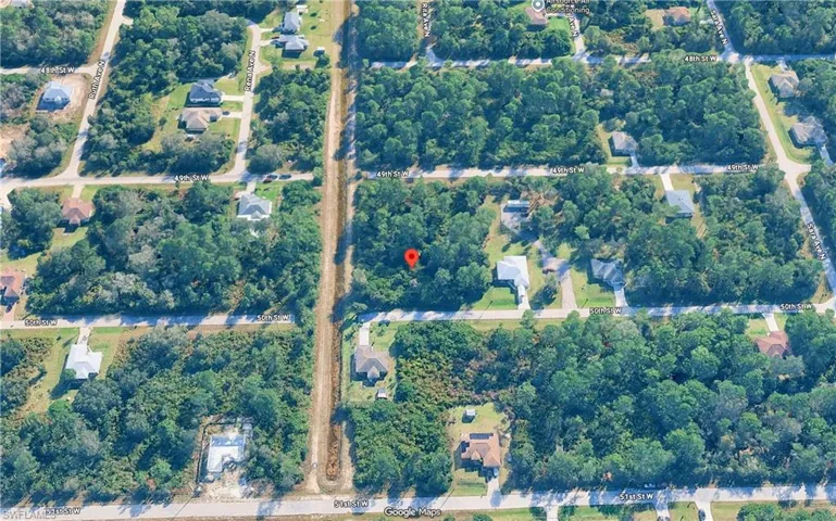 Generous lot with mature tree coverage