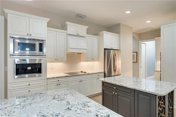 2116 Harlans Run, Naples, Florida 34105