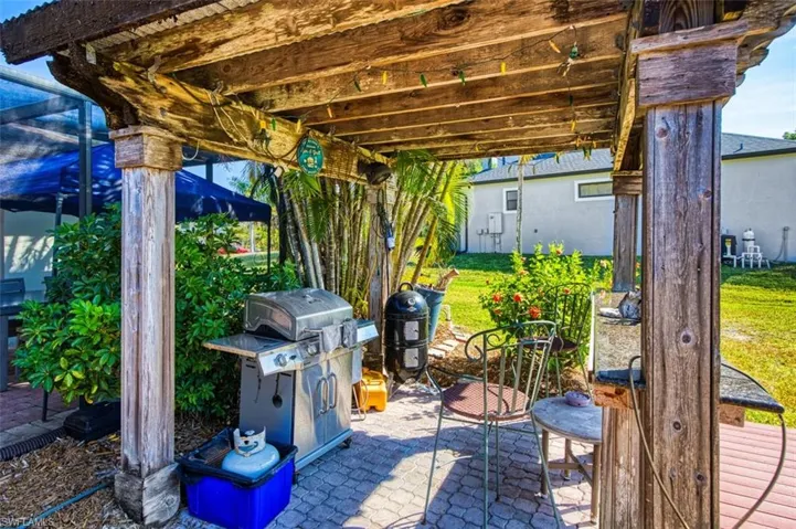 View of patio / terrace with area for grilling
