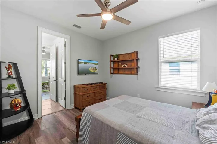 3069 Amadora Cir, Cape Coral, Florida 33909