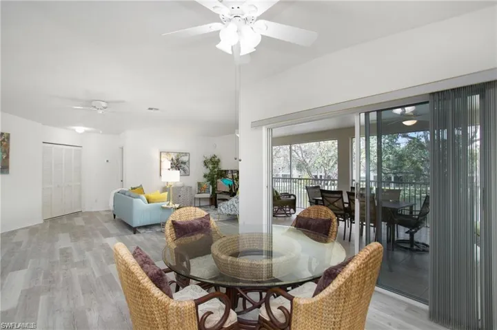 700  Diamond  CIR, Naples, FL 34110
