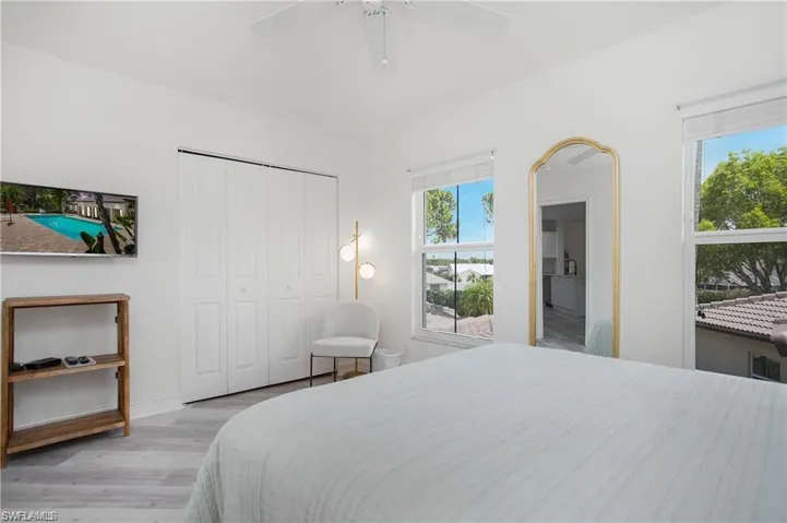 700  Diamond  CIR, Naples, FL 34110