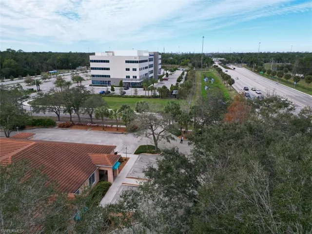 6360  Pine Ridge  RD, Naples, FL 34119