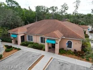 6360  Pine Ridge  RD, Naples, FL 34119