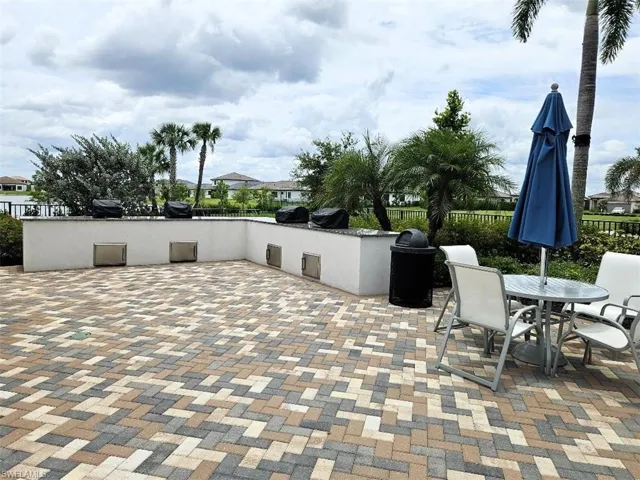 Maple Ridge Clubhouse Grills