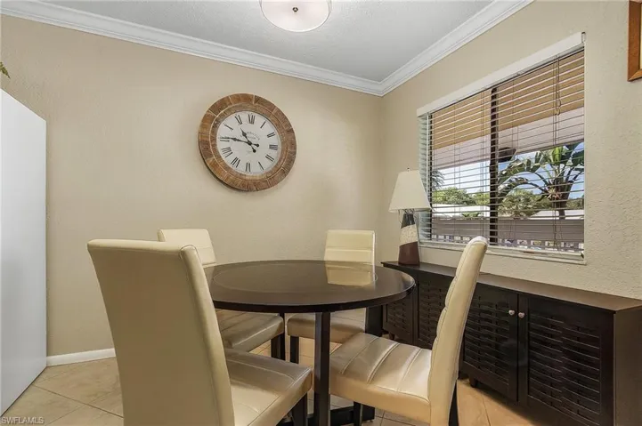 4621  Bayshore  DR, Naples, FL 34112
