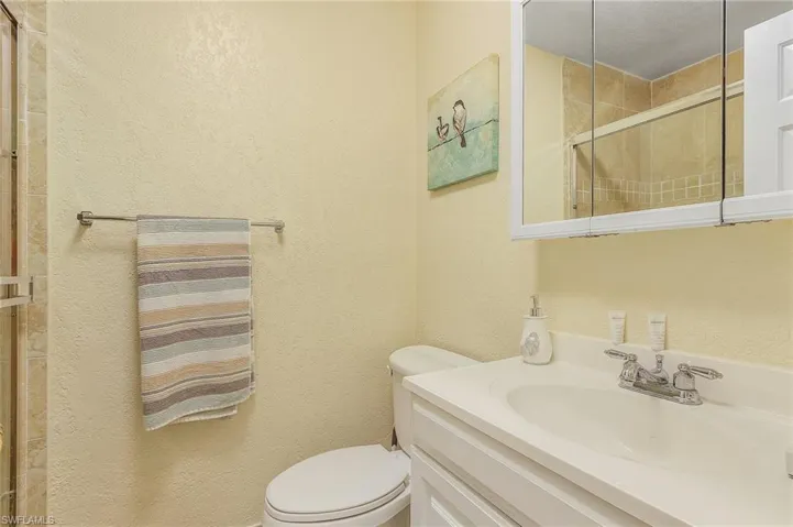4621  Bayshore  DR, Naples, FL 34112