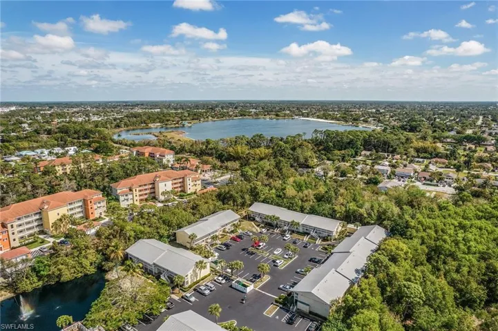 4621  Bayshore  DR, Naples, FL 34112