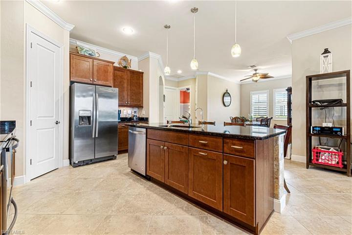 Spacious kitchen with soft closing drawers