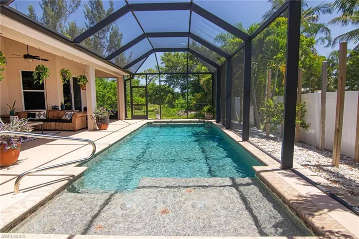 1824 Nw 21st Pl, Cape Coral, Florida 33993