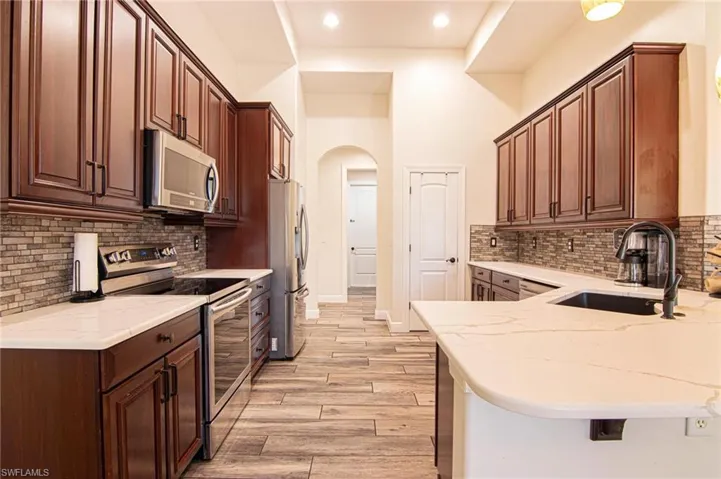 1824 Nw 21st Pl, Cape Coral, Florida 33993