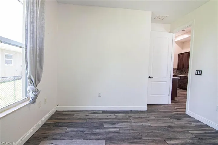 1824 Nw 21st Pl, Cape Coral, Florida 33993