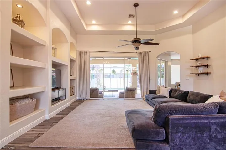 1824 Nw 21st Pl, Cape Coral, Florida 33993
