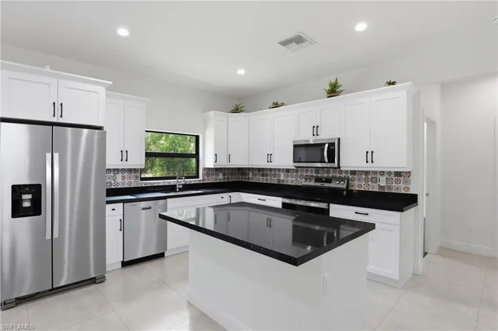 2783 70th Ave Ne, Naples, Florida 34120