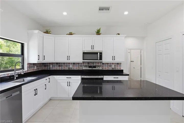 2783 70th Ave Ne, Naples, Florida 34120