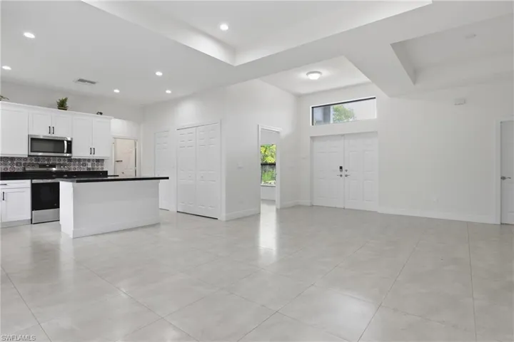2783 70th Ave Ne, Naples, Florida 34120