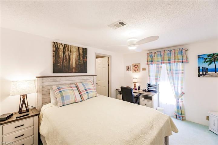 19813  Eagle Trace  CT, North Fort Myers, FL 33903