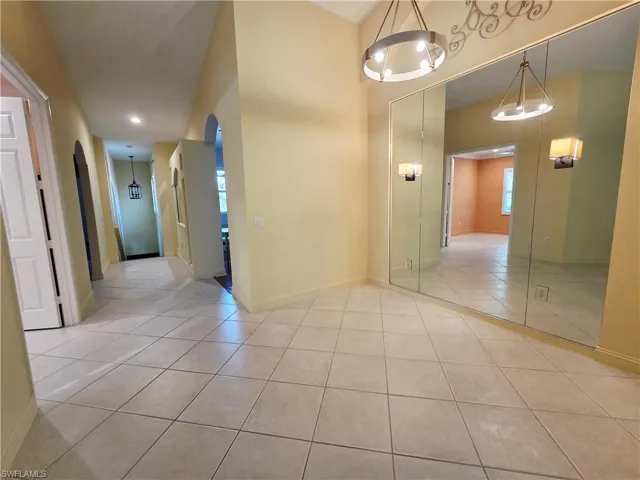 6775 Huntington Lakes Cir 202, Naples, Florida 34119