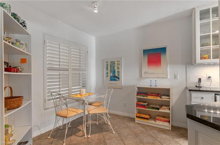 Eat in kitchen nook