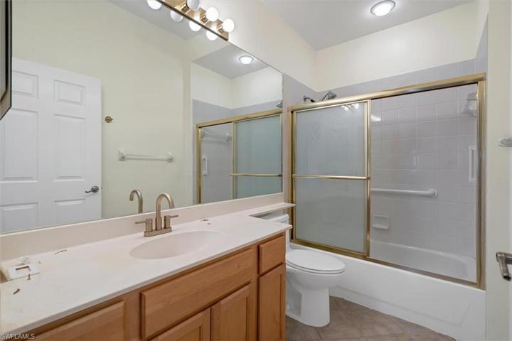 17040 Willowcrest WAY # 304, FORT MYERS FL 33908