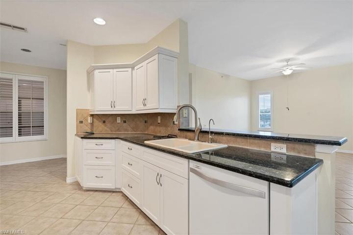 17040 Willowcrest WAY # 304, FORT MYERS FL 33908