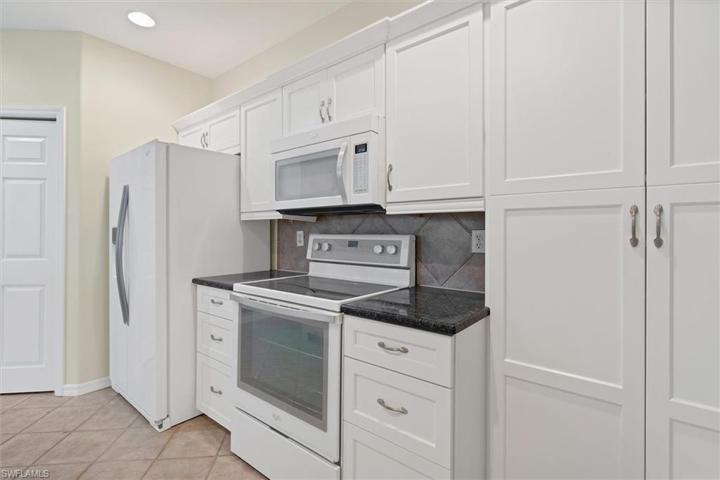 17040 Willowcrest WAY # 304, FORT MYERS FL 33908