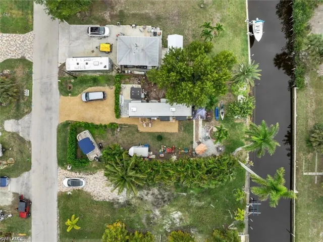 Aerial view of property and surrounding area