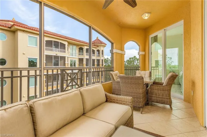 2728  Tiburon E BLVD, Naples, FL 34109