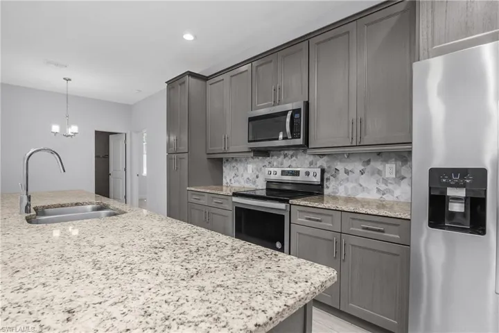 4575 Catalina Ln, Bonita Springs, Florida 34134