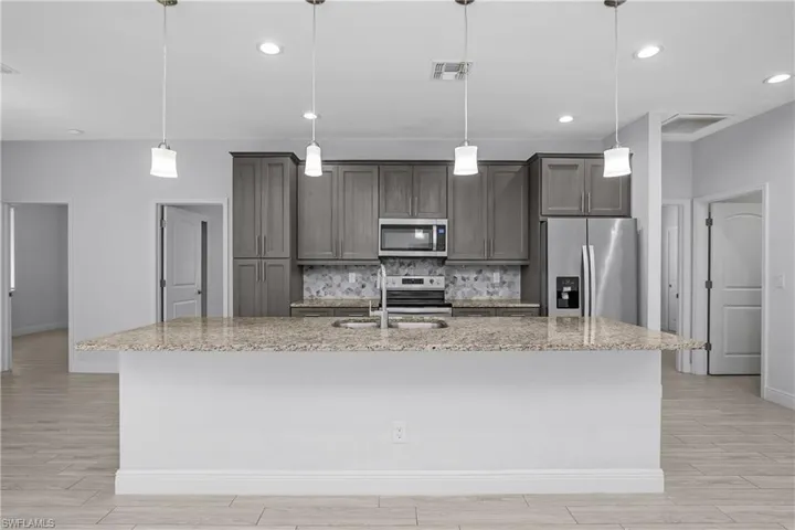 4575 Catalina Ln, Bonita Springs, Florida 34134