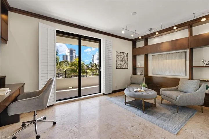 Den/Sitting/Media Room Option