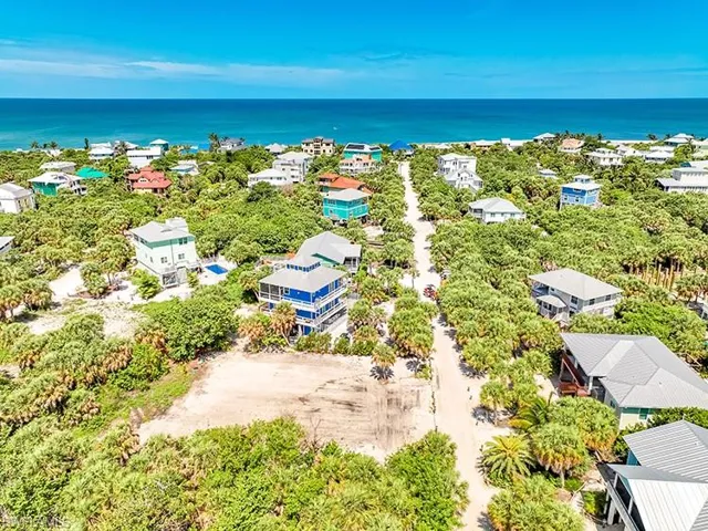 4491 Cutlass Dr, Upper Captiva, Florida 33924