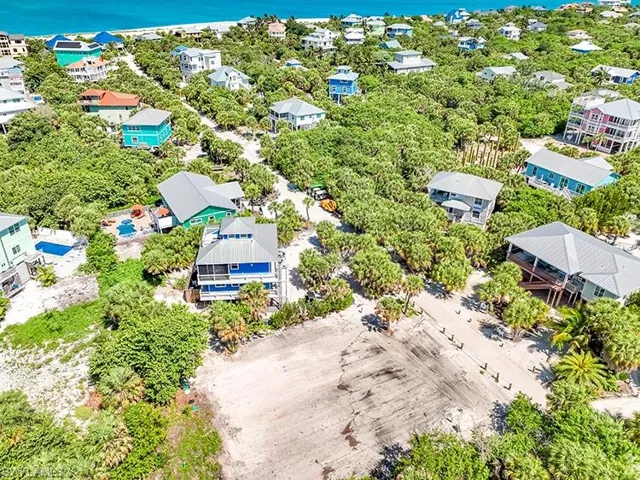 4491 Cutlass Dr, Upper Captiva, Florida 33924