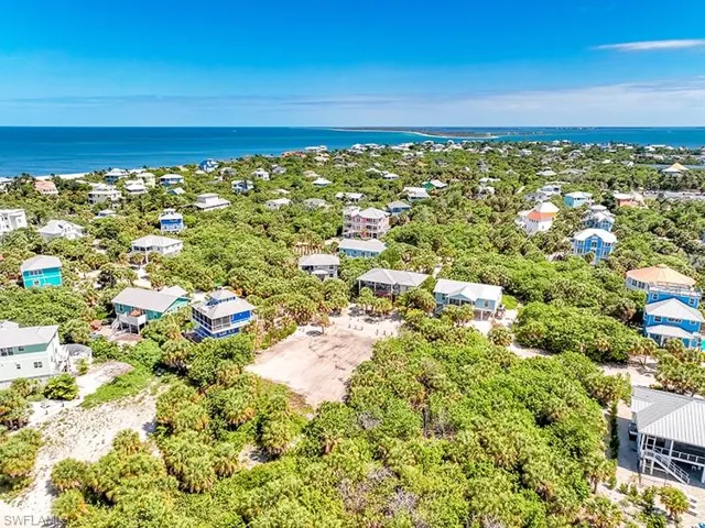 4491 Cutlass Dr, Upper Captiva, Florida 33924