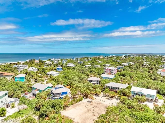 4491 Cutlass Dr, Upper Captiva, Florida 33924