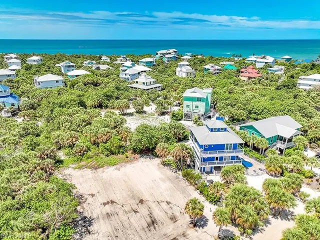 4491 Cutlass Dr, Upper Captiva, Florida 33924