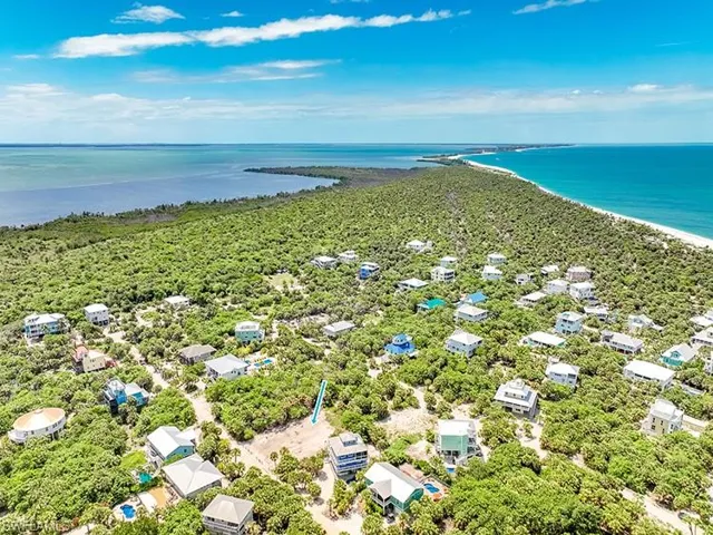 4491 Cutlass Dr, Upper Captiva, Florida 33924