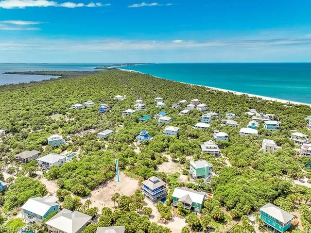 4491 Cutlass Dr, Upper Captiva, Florida 33924