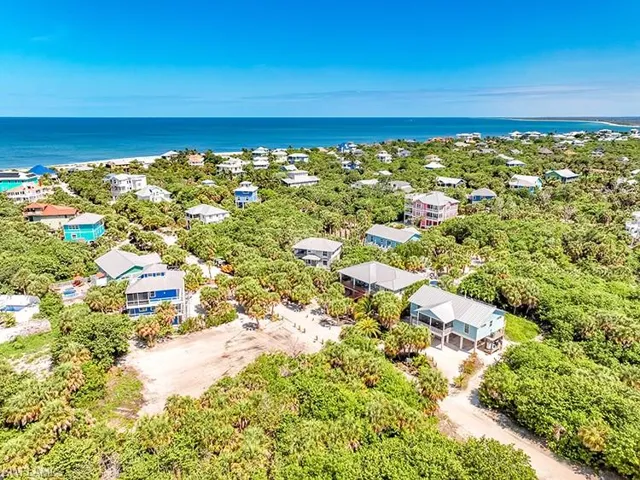 4491 Cutlass Dr, Upper Captiva, Florida 33924