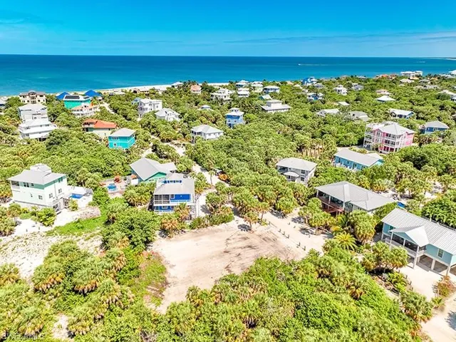 4491 Cutlass Dr, Upper Captiva, Florida 33924