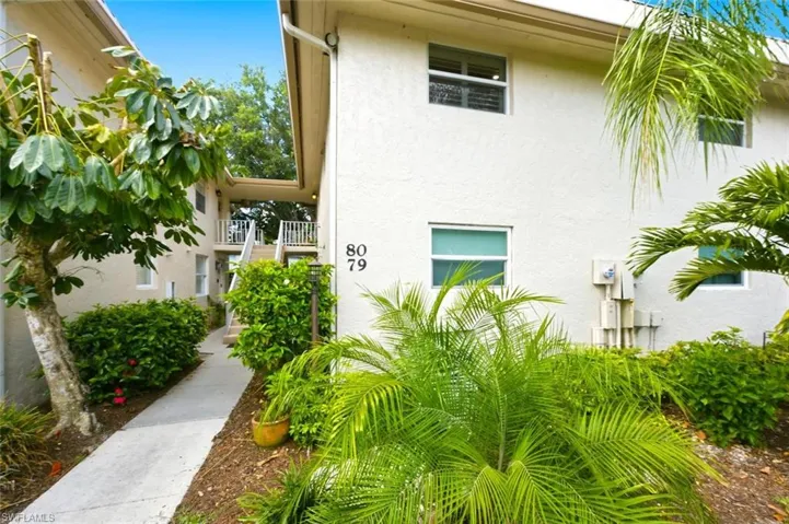 1549 Sandpiper St 80, Naples, Florida 34102