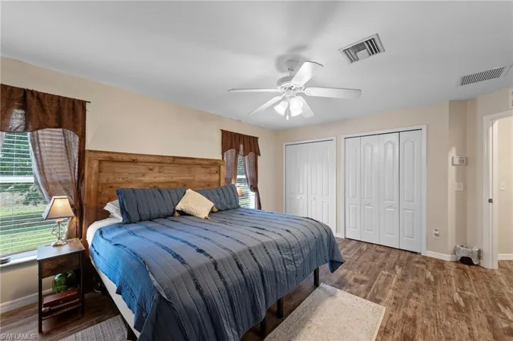 Master bedroom with ample space for a king size bed and large furniture