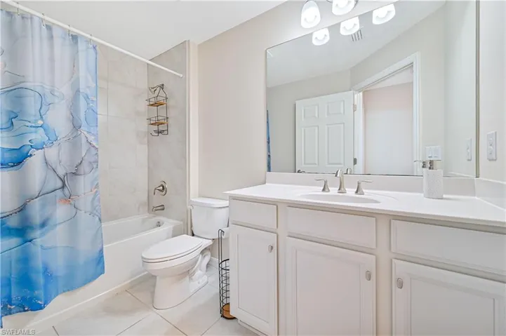 3733 Crofton Ct, Fort Myers, Florida 33916