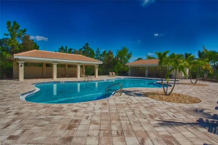 3733 Crofton Ct, Fort Myers, Florida 33916
