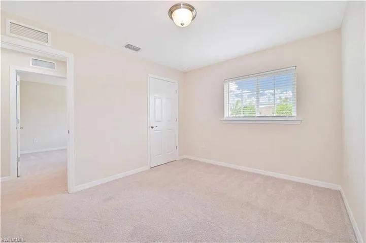 3733 Crofton Ct, Fort Myers, Florida 33916