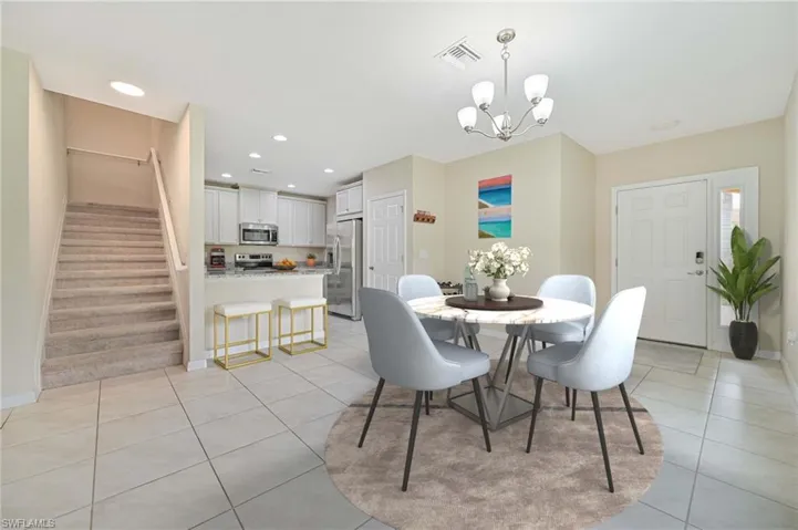 3733 Crofton Ct, Fort Myers, Florida 33916