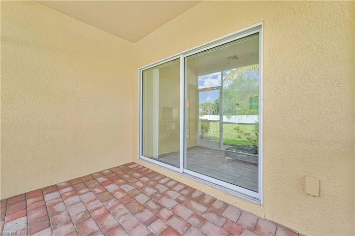 3733 Crofton Ct, Fort Myers, Florida 33916