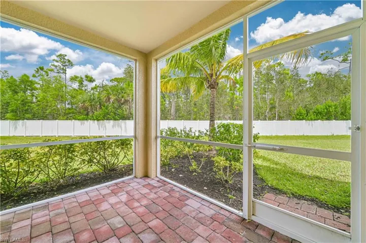3733 Crofton Ct, Fort Myers, Florida 33916