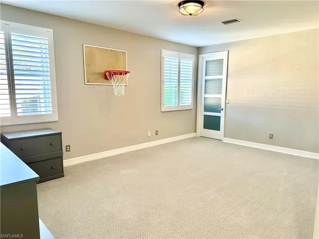 UL Fam room
