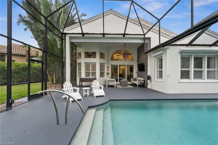 2405  Leafshine  LN, Naples, FL 34119